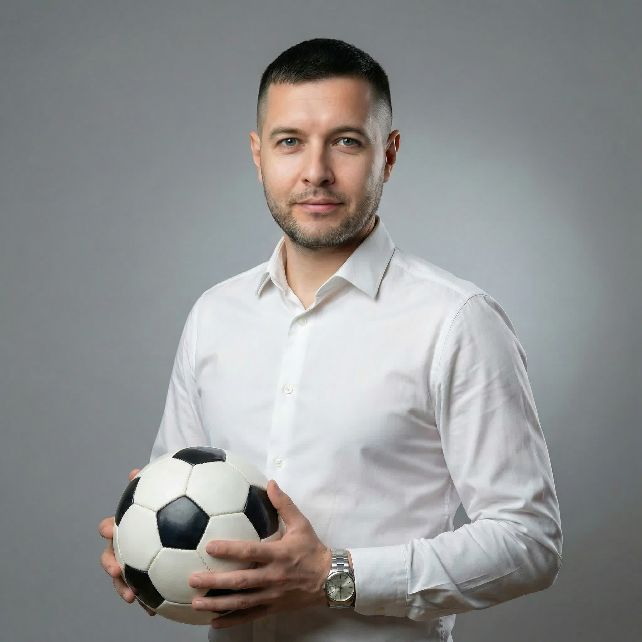 Piotr Bąk - Założyciel platformy ProgramyDlaKlubow.pl i prezes Winning Six
